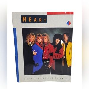 1990 Heart Brigade World Tour Concert Program Vtg Souvenir Book Ann Nancy Wilson